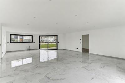 Maison - 130 m² - 4 pièces