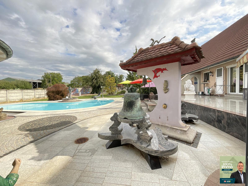 Maison - 195 m² - 7 pièces