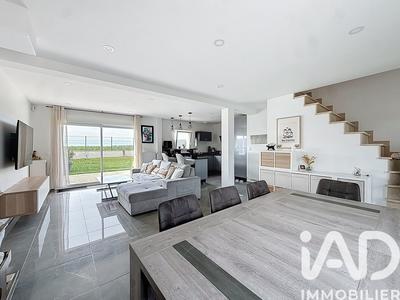 Maison - 106 m² - 5 pièces