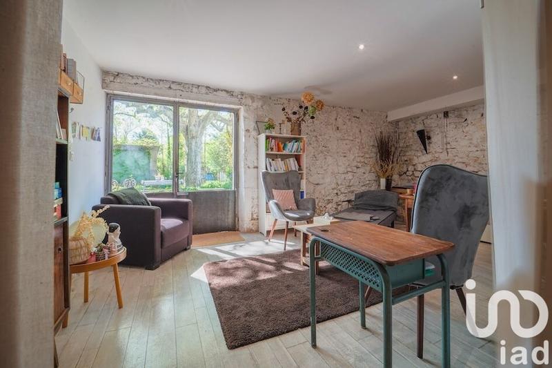 Maison - 242 m² - 7 pièces