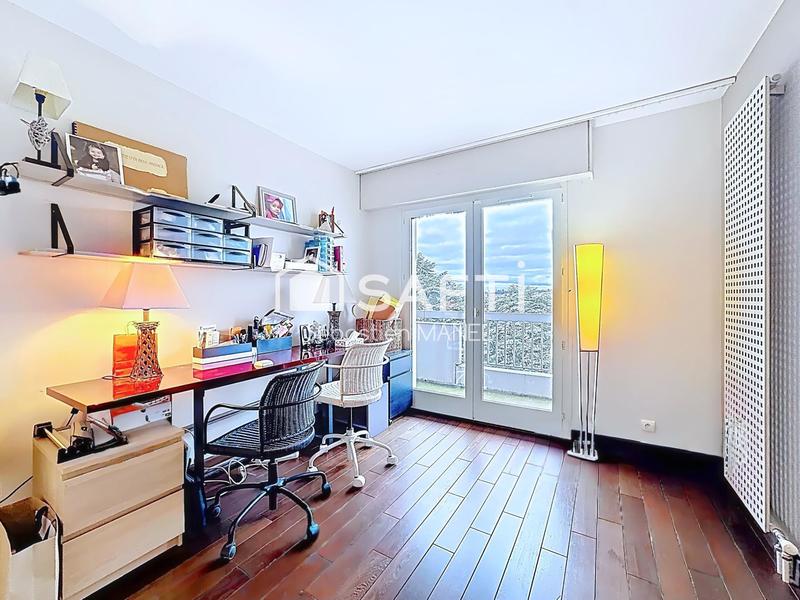 Appartement - 105 m² - 4 pièces