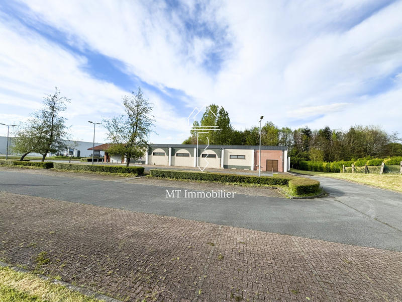 Local commercial - 1 082 m²