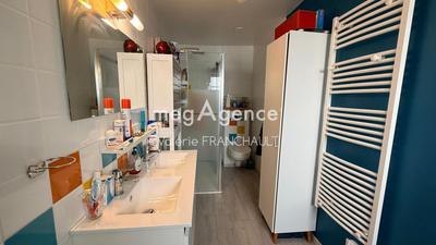 Maison - 125 m² - 4 pièces