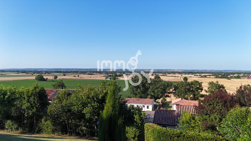 Maison - 197 m² - 7 pièces