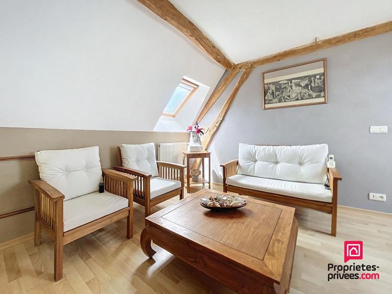 Maison - 250 m² - 7 pièces