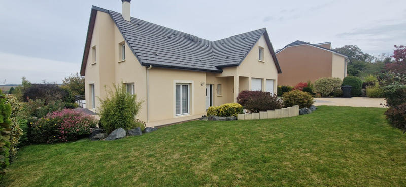 Maison - 142 m² - 6 pièces