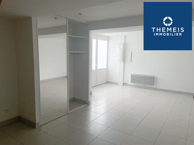 Maison - 83 m² - 3 pièces