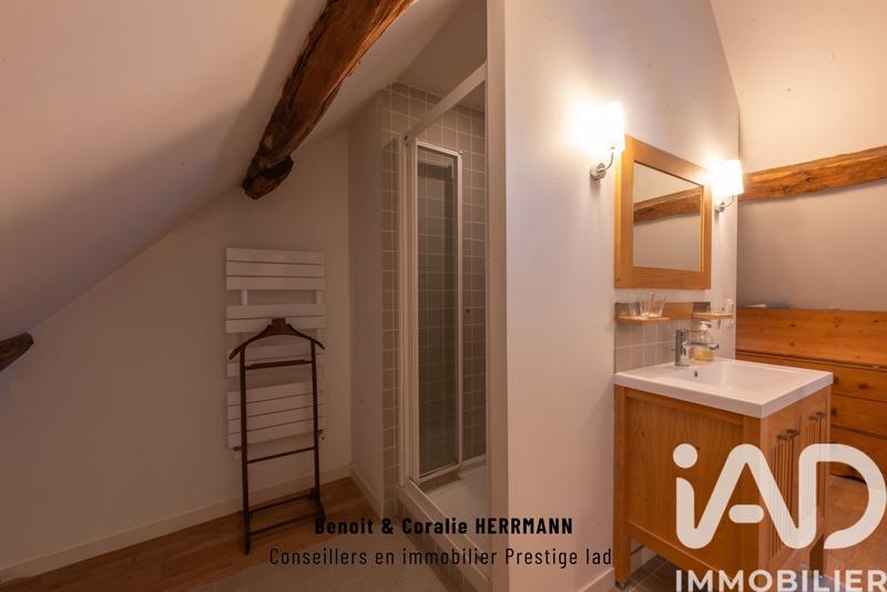 Maison - 180 m² - 6 pièces