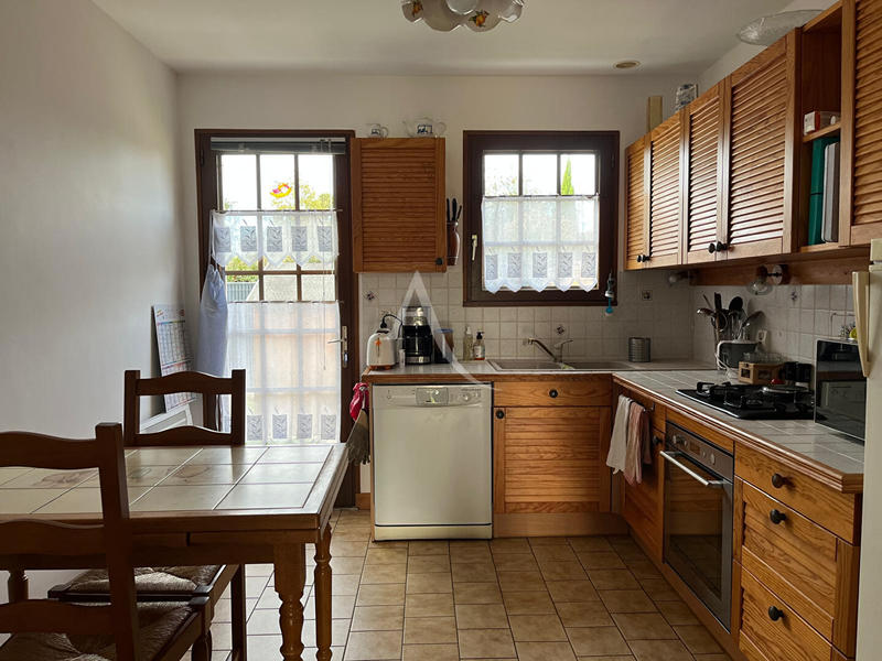 Maison - 140 m² - 8 pièces