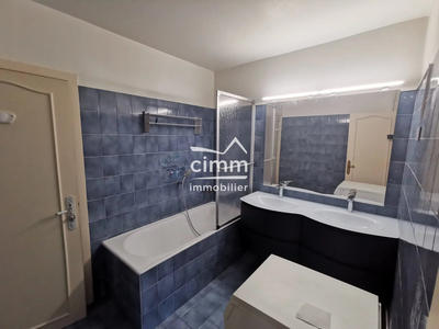 Appartement - 81 m² - 3 pièces