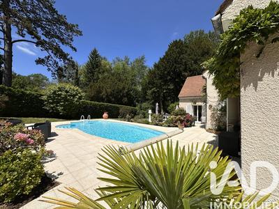 Maison - 168 m² - 5 pièces