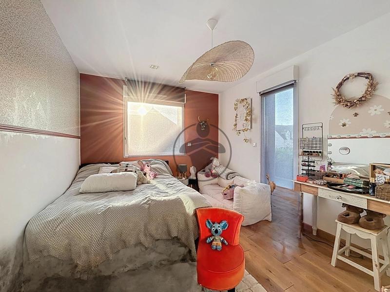 Maison - 150 m² - 5 pièces