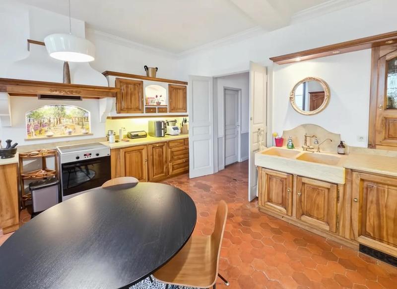 Appartement - 197 m² - 5 pièces