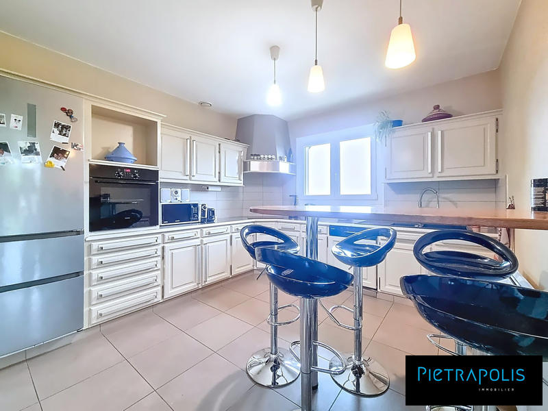 Maison - 99 m² - 4 pièces