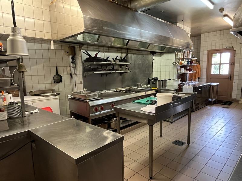 Fonds de commerce - 1 100 m²