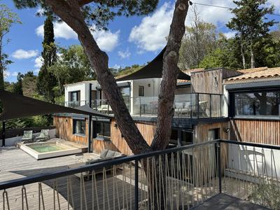 Maison - 160 m² - 4 pièces