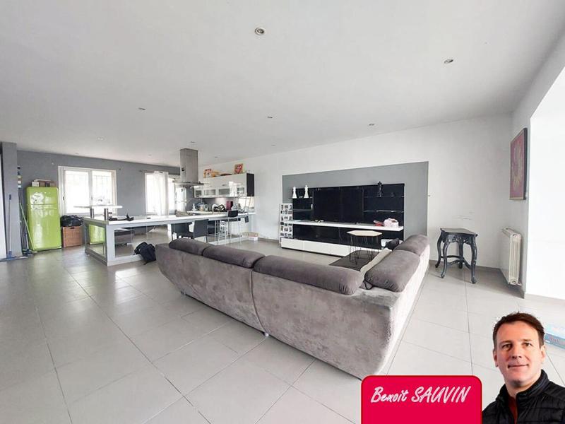 Maison - 159 m² - 5 pièces