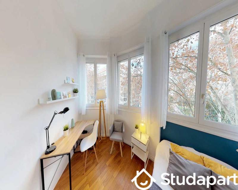 Chambre - 110 m² - 1 pièce