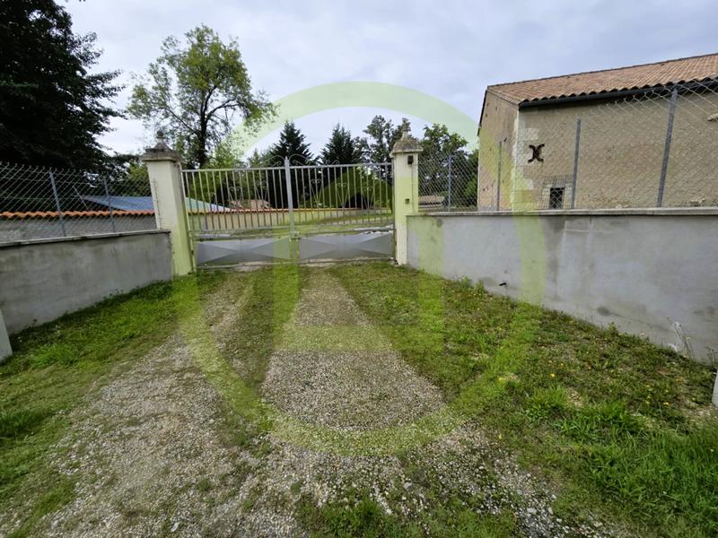 Maison - 290 m² - 11 pièces
