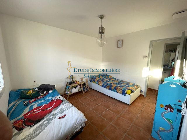 Villa - 201 m² - 8 pièces