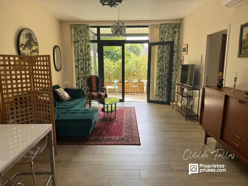 Maison - 254 m² - 10 pièces