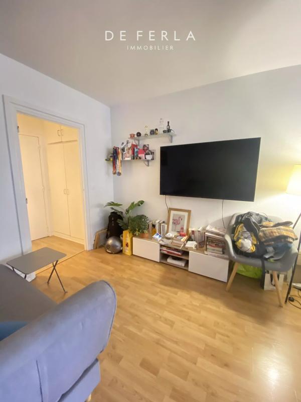 Studio - 27 m² - 1 pièce
