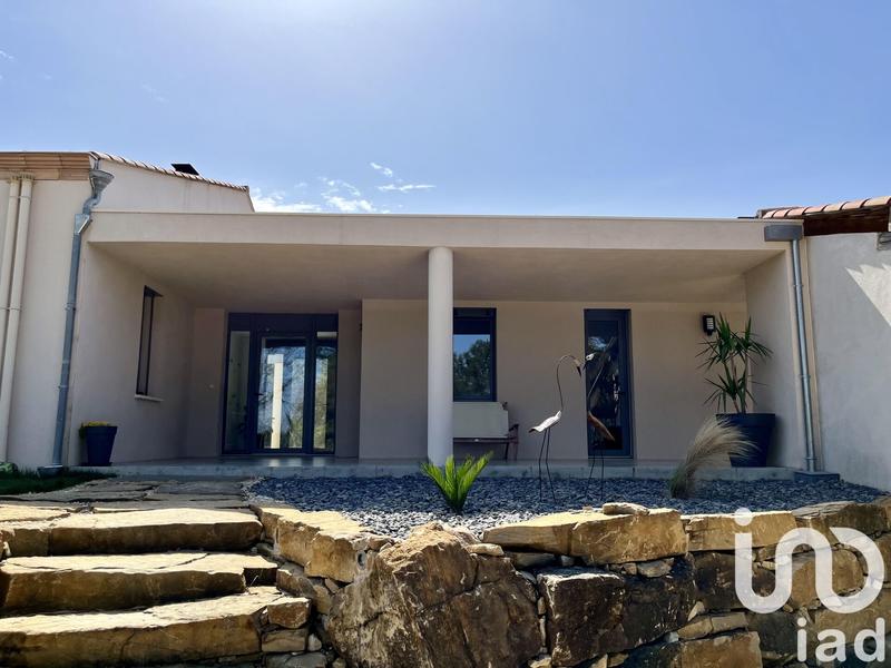 Maison - 256 m² - 7 pièces