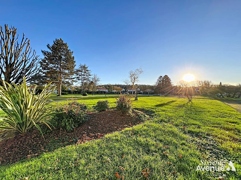 Appartement - 82 m² - 4 pièces