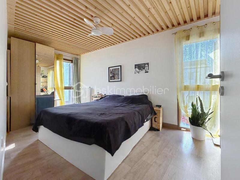 Appartement - 79 m² - 4 pièces