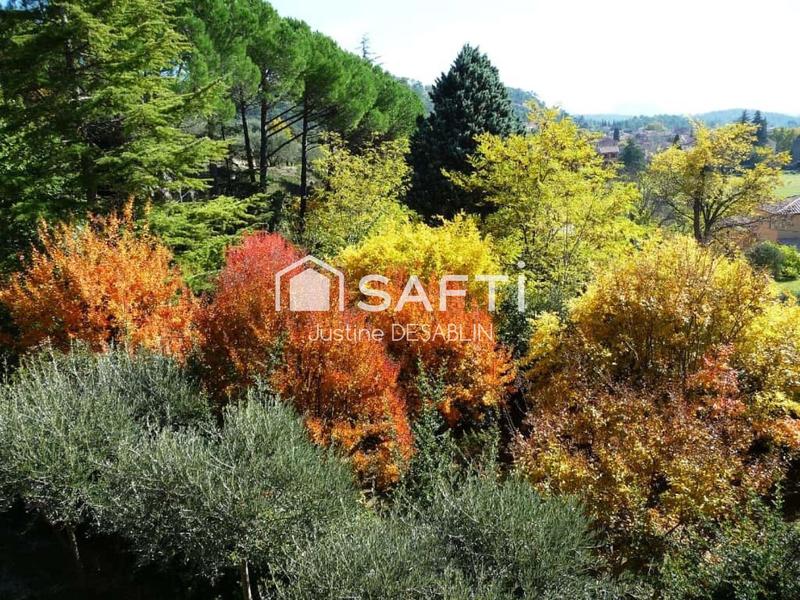 Maison - 195 m² - 6 pièces