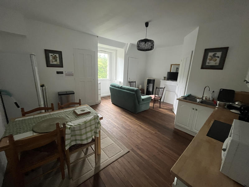 Maison - 408 m² - 13 pièces