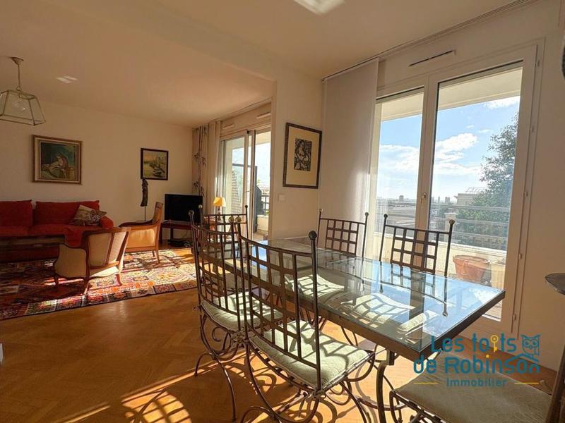 Appartement - 92 m² - 4 pièces