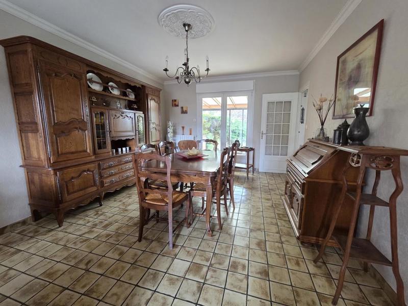 Pavillon - 141 m² - 7 pièces