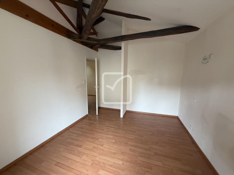 Maison - 217 m² - 9 pièces