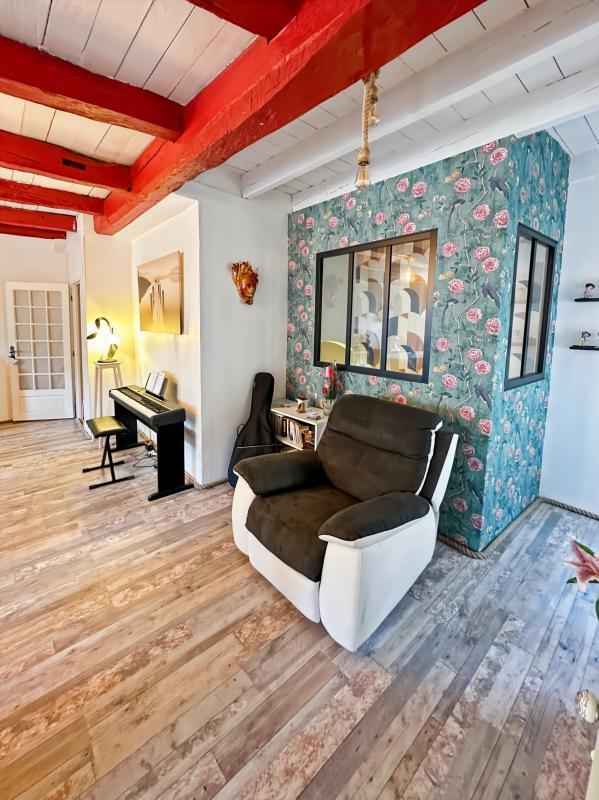 Maison - 268 m² - 9 pièces