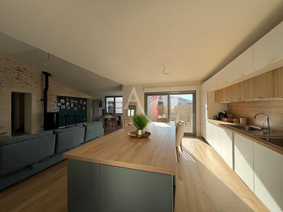 Maison - 110 m² - 3 pièces