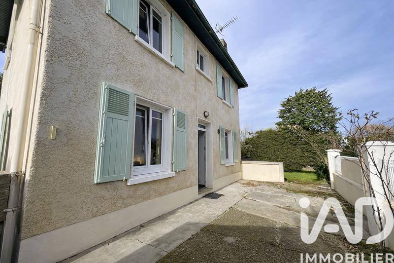 Maison - 96 m² - 4 pièces