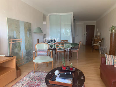 Appartement - 75 m² - 3 pièces