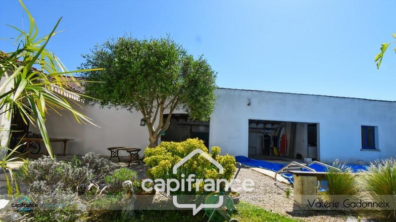 Maison - 187 m² - 9 pièces