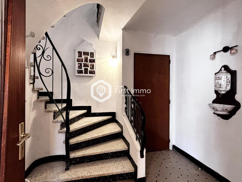 Maison traditionnelle - 165 m² - 7 pièces