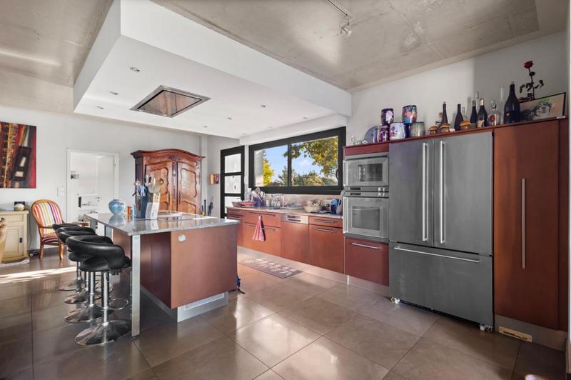 Maison - 187 m² - 5 pièces