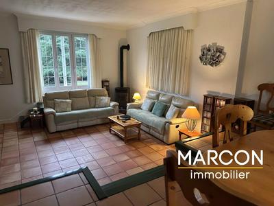 Propriété - 174 m² - 11 pièces