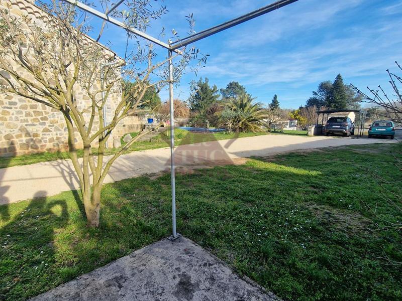 Maison traditionnelle - 190 m² - 9 pièces