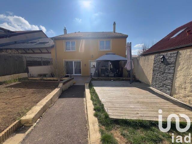 Maison - 254 m² - 7 pièces