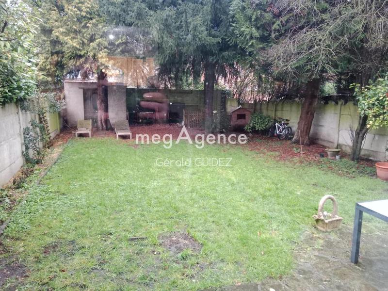 Maison d'architecte - 230 m² - 10 pièces