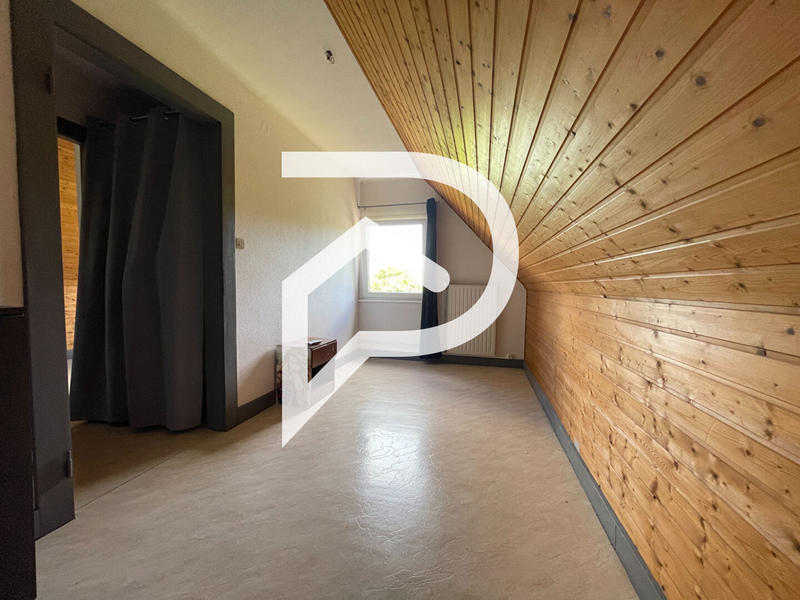 Maison - 174 m² - 8 pièces