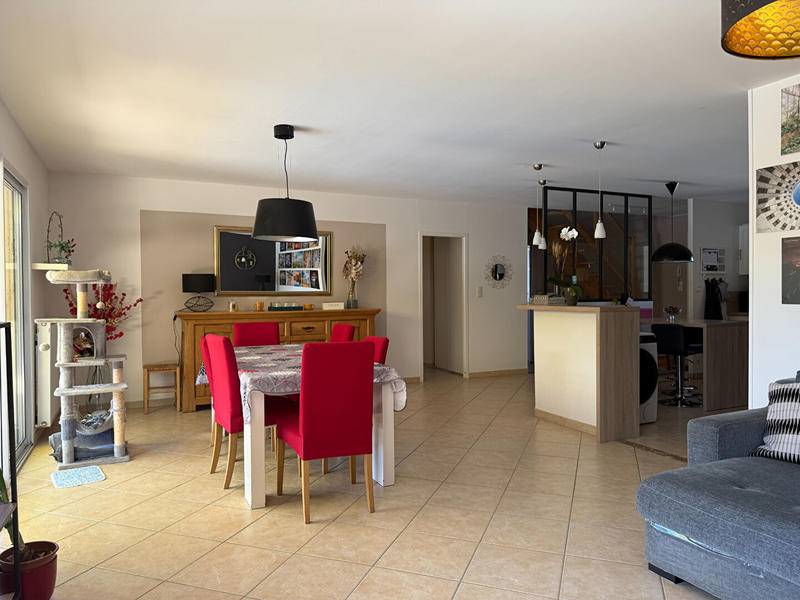 Maison - 169 m² - 7 pièces