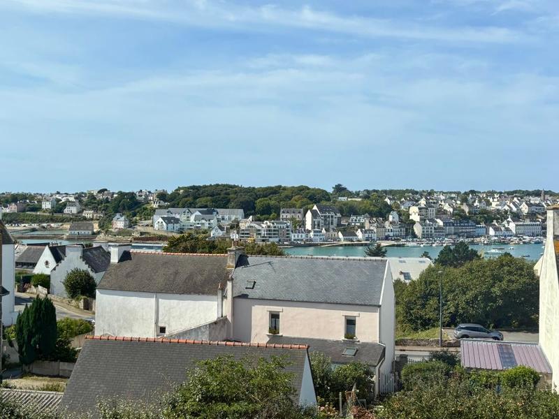 Maison - 218 m² - 7 pièces