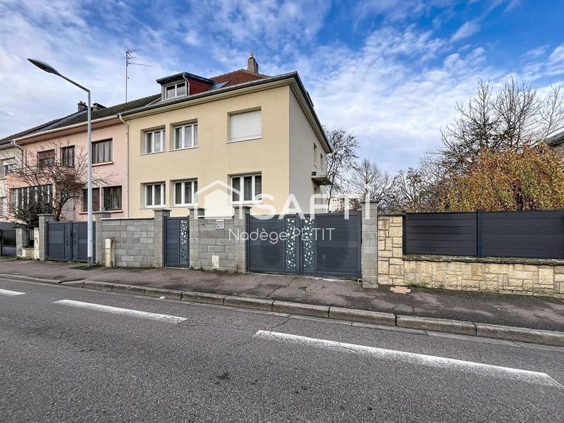 Maison - 135 m² - 7 pièces