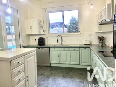 Maison - 223 m² - 6 pièces